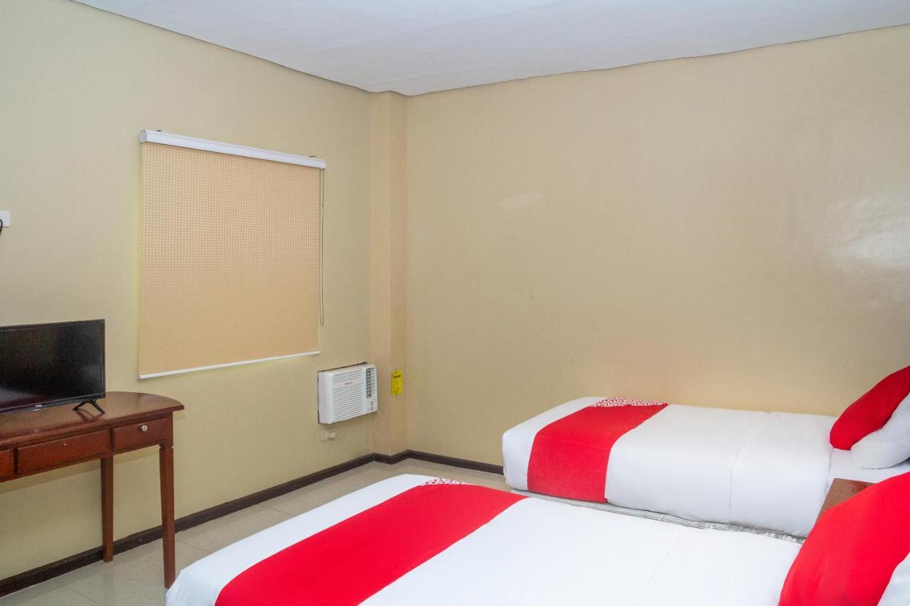 Oyo 133 Jazzy James Country Hotel 2 Davao Экстерьер фото