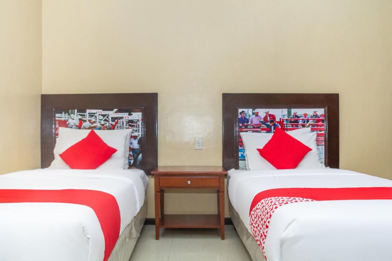 Oyo 133 Jazzy James Country Hotel 2 Davao Экстерьер фото
