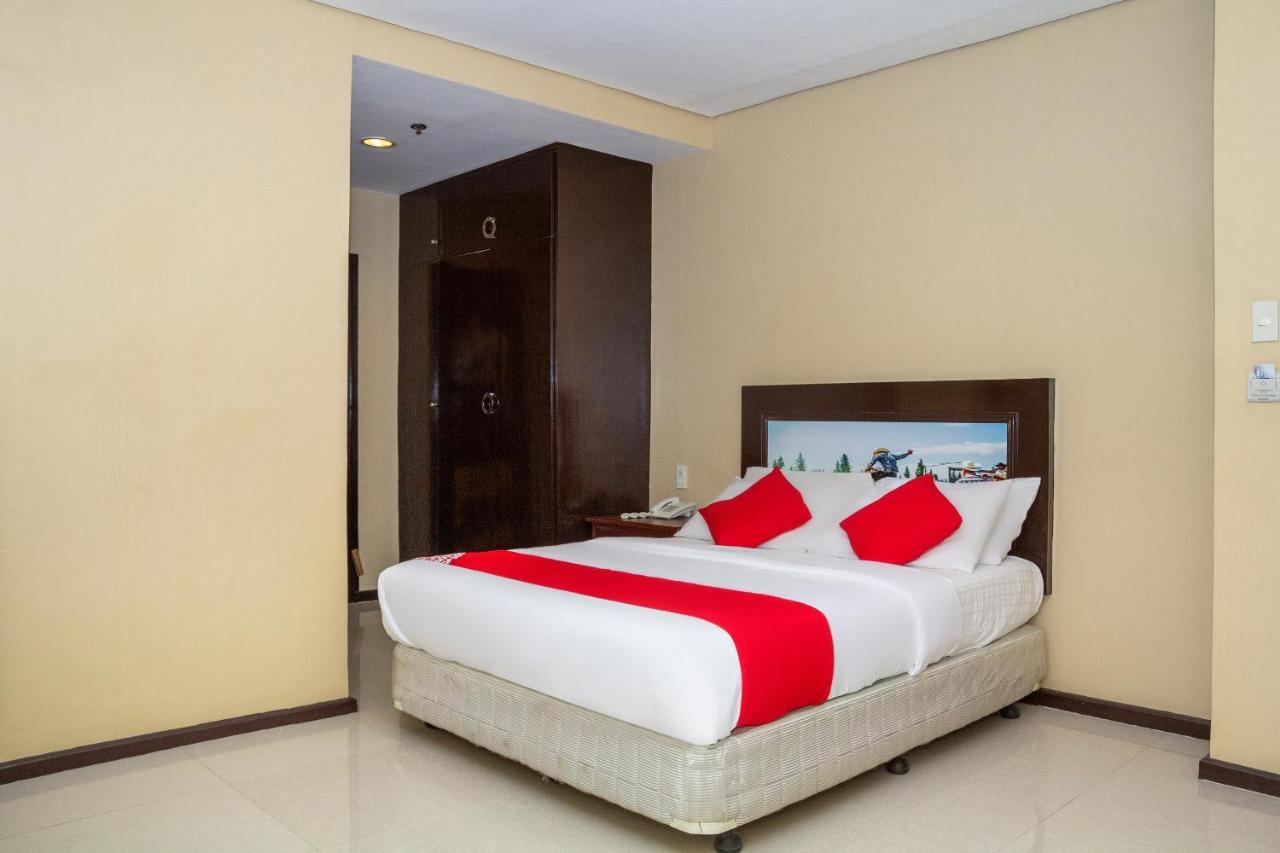 Oyo 133 Jazzy James Country Hotel 2 Davao Экстерьер фото