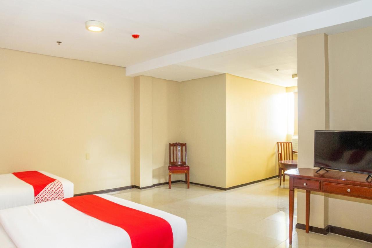 Oyo 133 Jazzy James Country Hotel 2 Davao Экстерьер фото