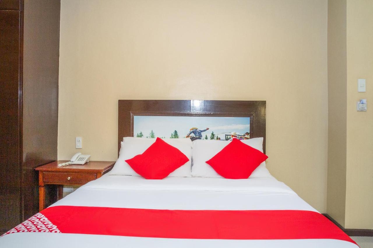 Oyo 133 Jazzy James Country Hotel 2 Davao Экстерьер фото