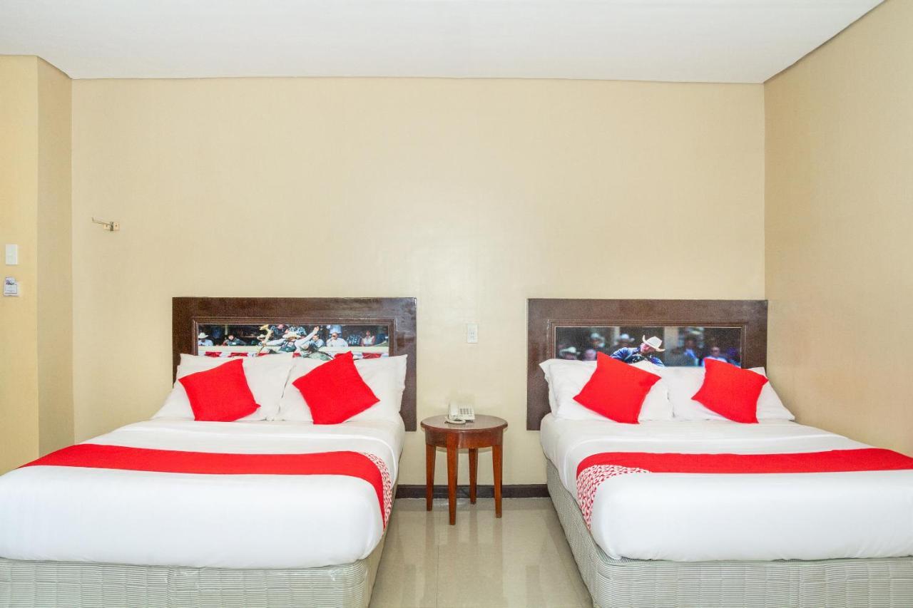 Oyo 133 Jazzy James Country Hotel 2 Davao Экстерьер фото